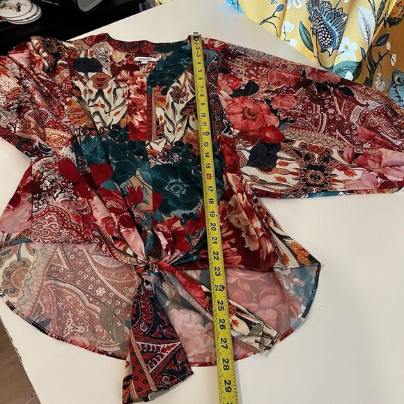 Chico’s Satin Oversized Blouse Top Sz 0 Us 4 Patchwork Artsy Bohemian Festival - Picture 7 of 7